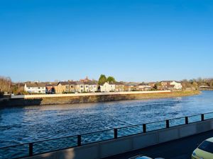 Photo 15- click for photo gallery